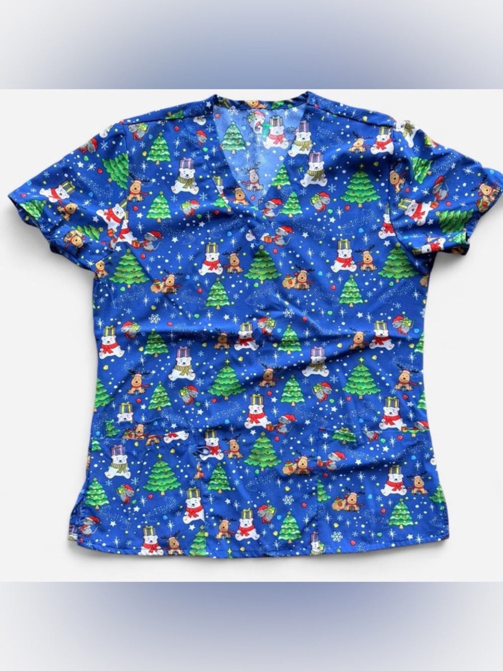 Holiday Print V-Neck Scrub Top Size Medium